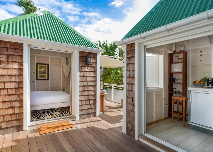 Charming Bungalow in Saint Barthélemy with Shared Pool.