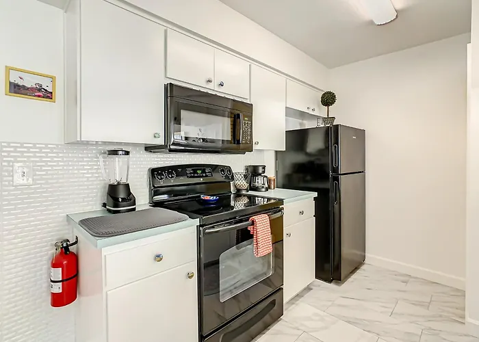 La Casa Mediterranean! 3 Bedroom Condo Near Disney!