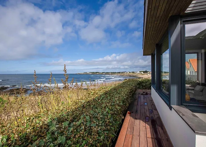 Villa unique face océan et plage de la govelle
