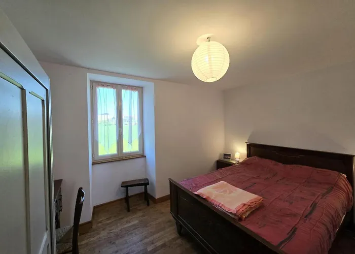 Gîte familial avec cheminée, ping-pong, près de la Grotte de Tourtoirac et du Château de Hautefort - FR-1-616-8