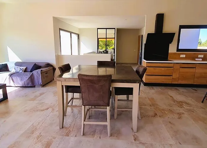 Villa Florida, 8 pers, vue montagne, 350 m plage à pieds