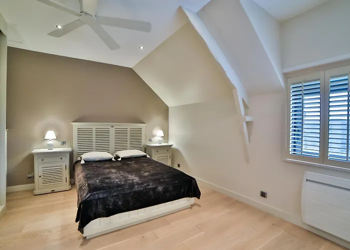 Luxueuse Longère 350m2 Le Grand Kerfra au Vignoble Domaine Lamballe, Baden, Golfe du Morbihan