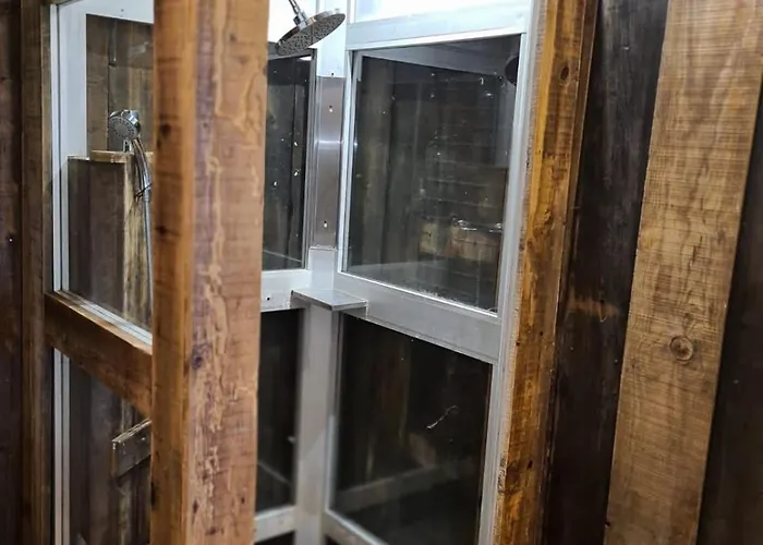 Cabane avec Piscine