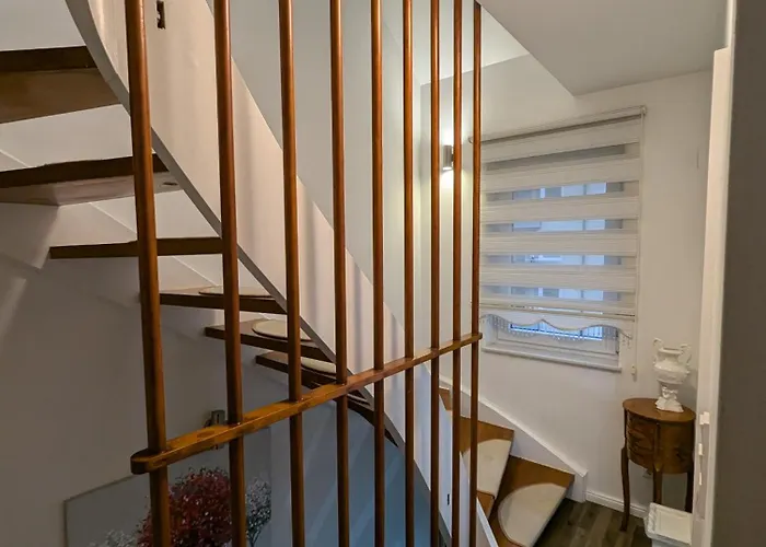 Haus Im Stadtgebiet Mit Perfekter Bahnverbindung