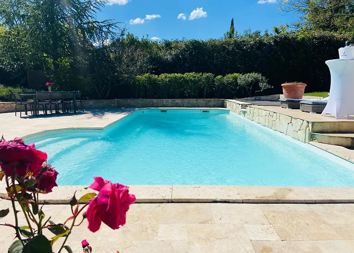 Propriété luxueuse avec piscine chauffée