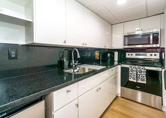 Chic And Cozy 1 Bedroom And 1Bth Suite On Collins Ave