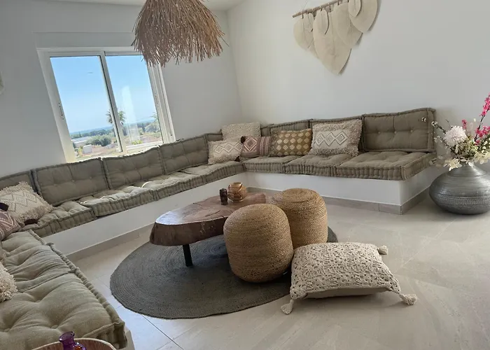 Beach House La Marina