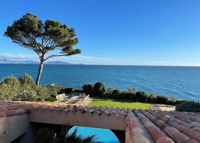 La Roche Bleue - Villa de charme avec vue exceptionnelle bord de mer piscine privée jardin et terrasse
