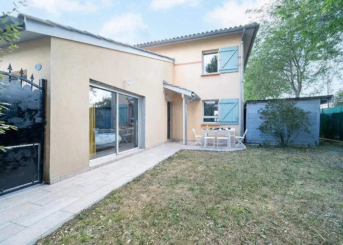 Villa St Simon - 11 couchages, piscine, parking, parfait entre famille, amis ou pros