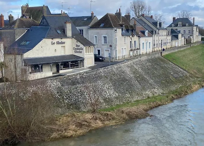 La Léonard île au coeur de l île d or logement avec chambre climatisée