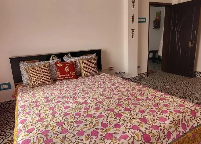 Pearl Homestay