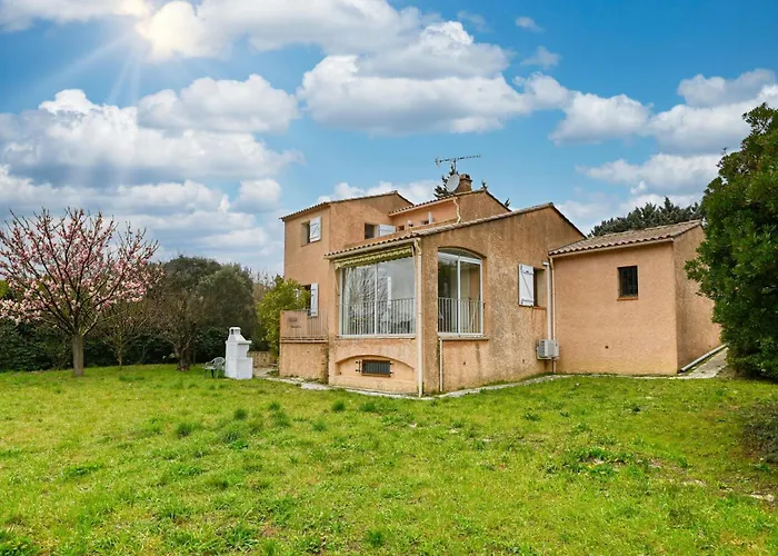 L’Écrin du Brulat - Jardin et vue montagnes