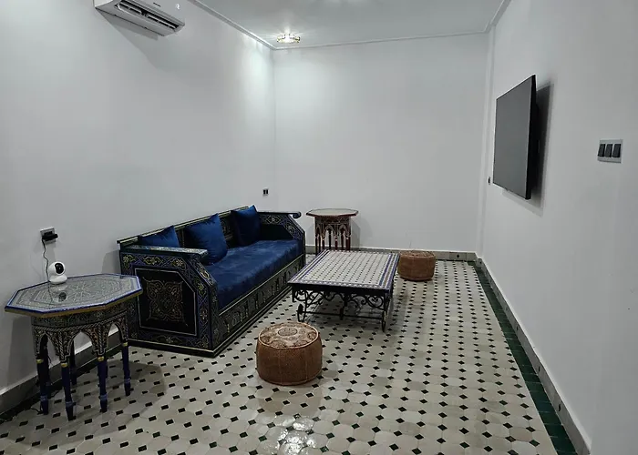 Riad Dar Aba - Clim, Wifi et Terrasse à 5min de la médina