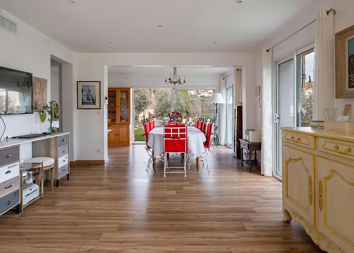 Beautiful Home In Peymeinade