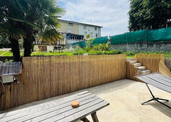 Charmante Maison, 3 Chambres Et Parking, Vienne