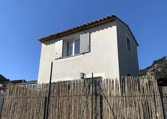 Charmante maisonnette proche du centre du village