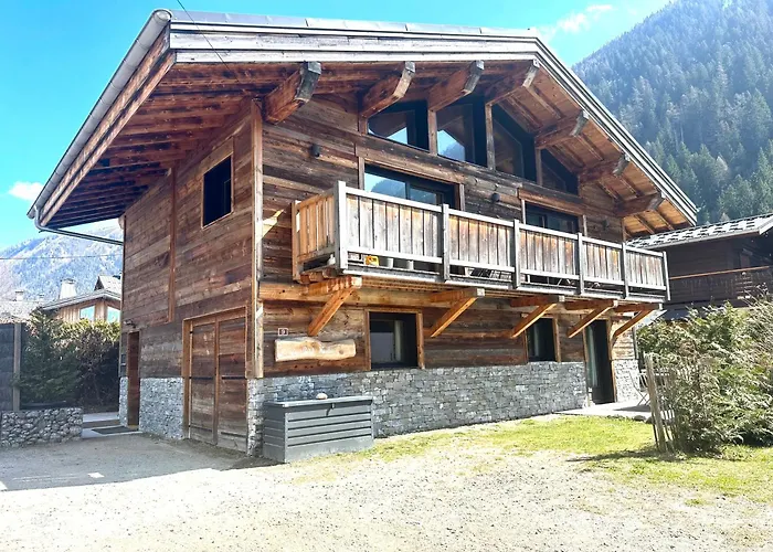 Chalet le petit Nicolas, jacuzzi, vue Mont Blanc