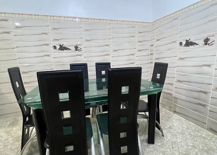 Magnifique maison famiiale moderne spacieuse de 150 m Avec de 3 chambres ,confortables et d un grand salon et terrasse, Idealement situee a 9 min du centre-ville elle se trouve à proximite de la route principale menant a l aeroport Berkane et Saidia