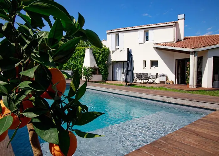 Villa avec piscine au charme authentique et naturel