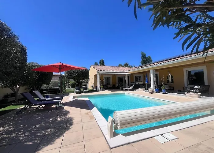 Belle villa avec piscine et spa