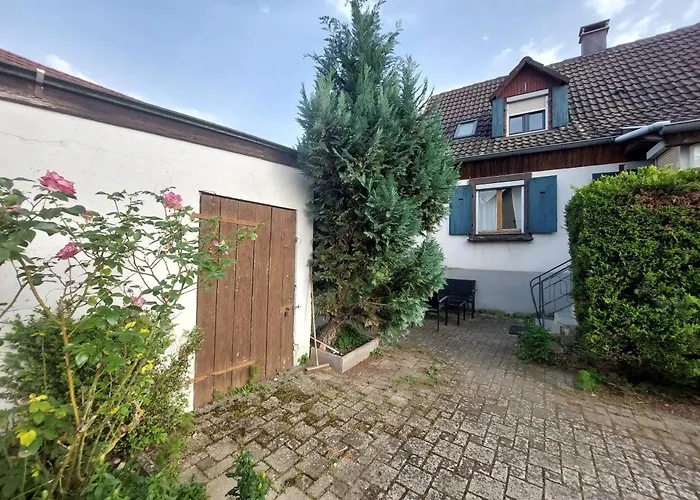 Maison spacieuse à Sainte-Croix-en-Plaine avec jardin