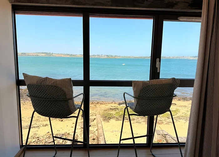 Le Chantier d 'Ernest- Loft T4 les pieds dans l' eau