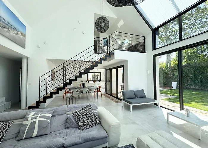 Superbe Villa contemporaine avec piscine, Sainte Marine