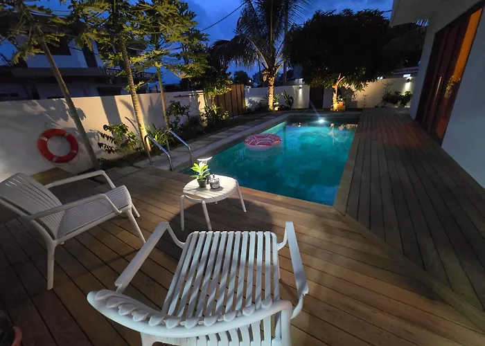 Carlos Villa Poolside