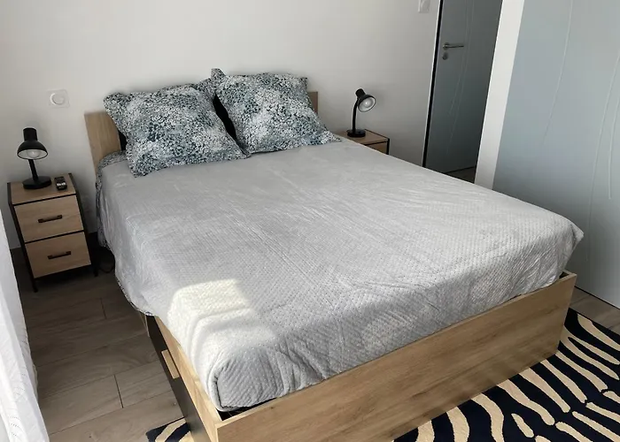 Studio et chambres V I P