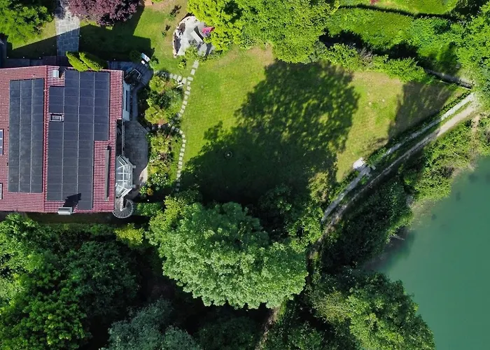 Villa Rheinblick - Riverside Gem Near Zurich
