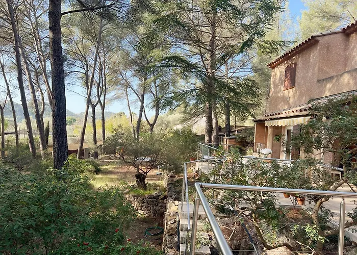 Maison Familiale à Sanary, en pleine pinède