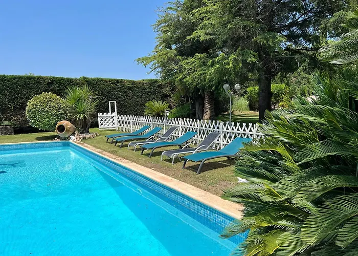 Villa au calme à Sanary, climatisée, avec piscine