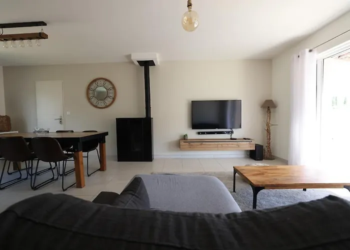 Superbe Villa climatisée, piscine, jardin, parking