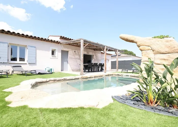 Superbe Villa climatisée, piscine, jardin, parking