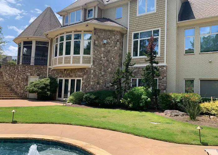 Luxury Villa In Cary - Raleigh