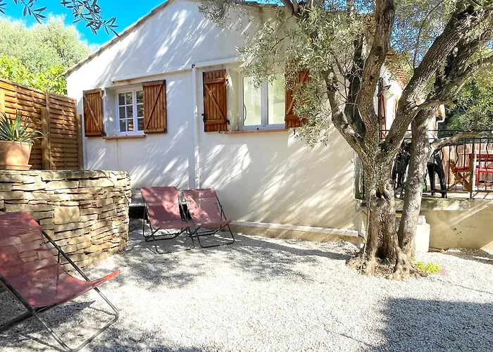 Villa Au Calme Avec Jardin, Parking, Clim, Proche De Tout !