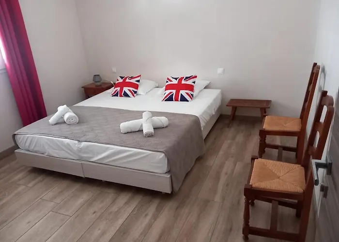 Villa, proche plages, 4 chambres avec piscine privée.