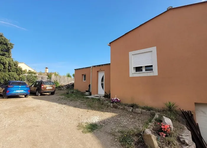 Villa, proche plages, 4 chambres avec piscine privée.
