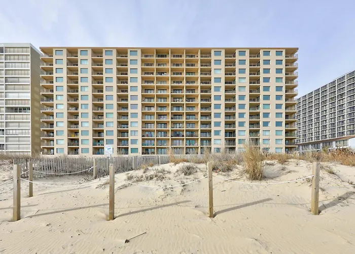 Extraordinary Oceanfront Penthouse - Unit 1209