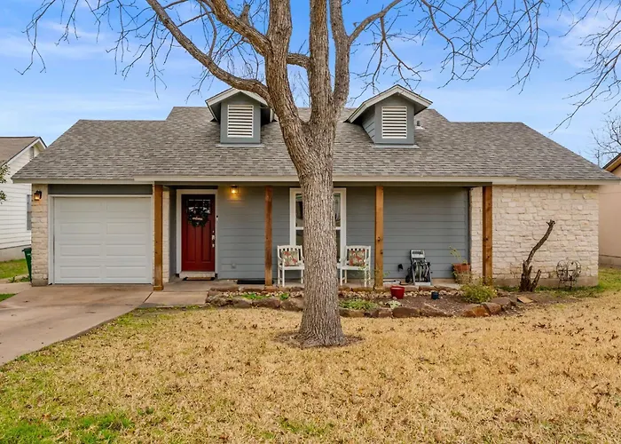Family Friendly Home In South Austin