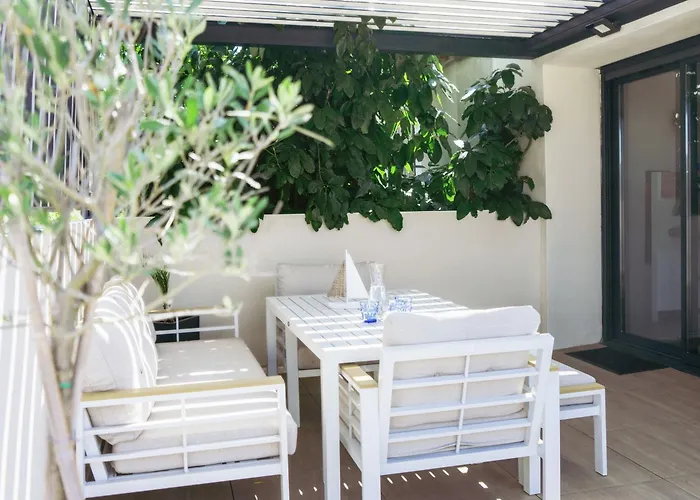 36 2 l air marin Penthouse Netflix Clim Free park Navette Grands Buffets Accès direct autoroute et plages