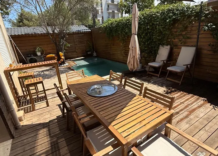Maison avec Piscine et Jacuzzi Proche des plages