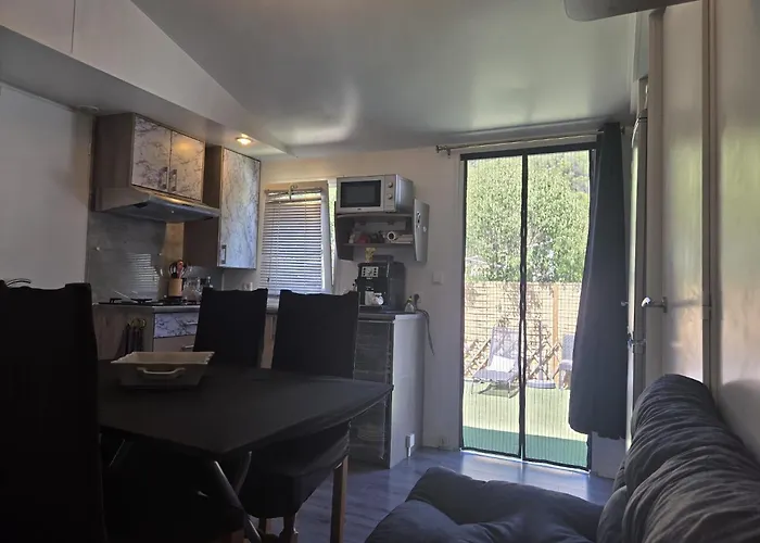 Charmant Mobil home avec piscine privative