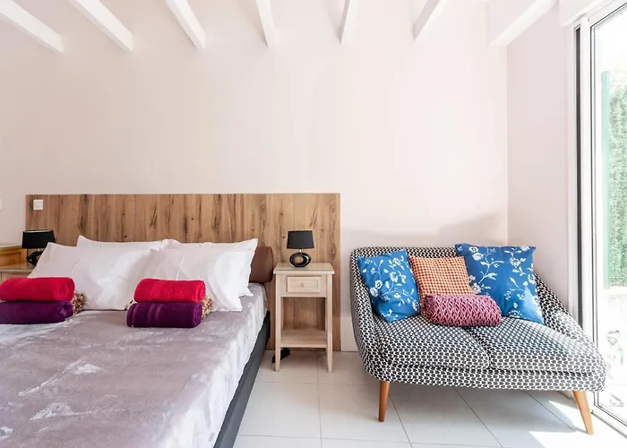 Villa With Private Pool In Callian