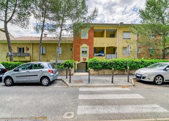 Mougins Hideaway For 4 Guests