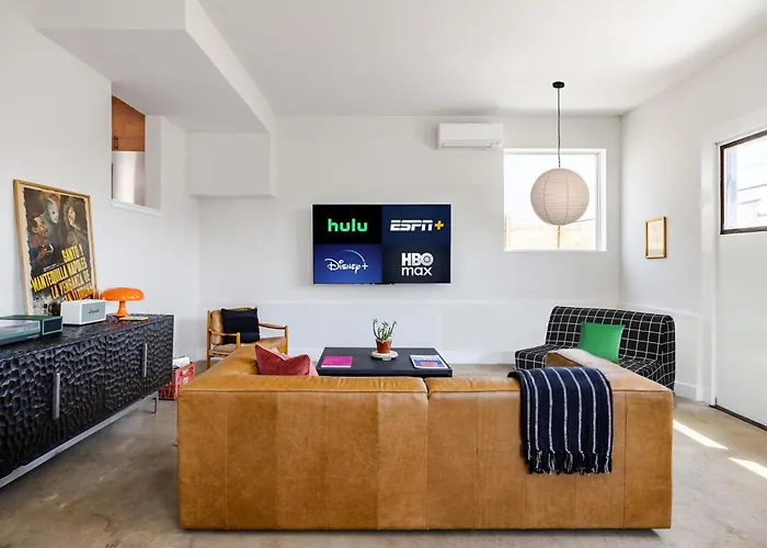 A Min Walk To 6Th St I 1 Bedroom Home In East Atx