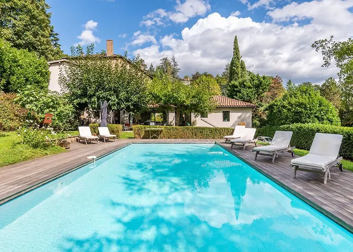Le Pressoir - Newly Refurbished House With Contemporary Decoration