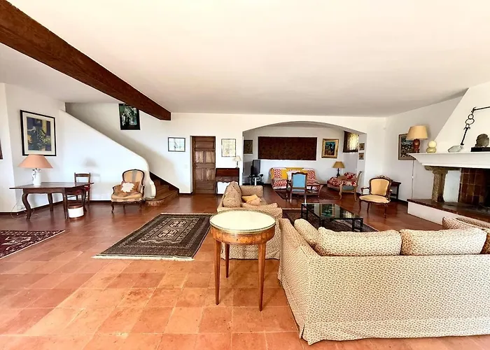 Maison avec vue , piscine et jardin