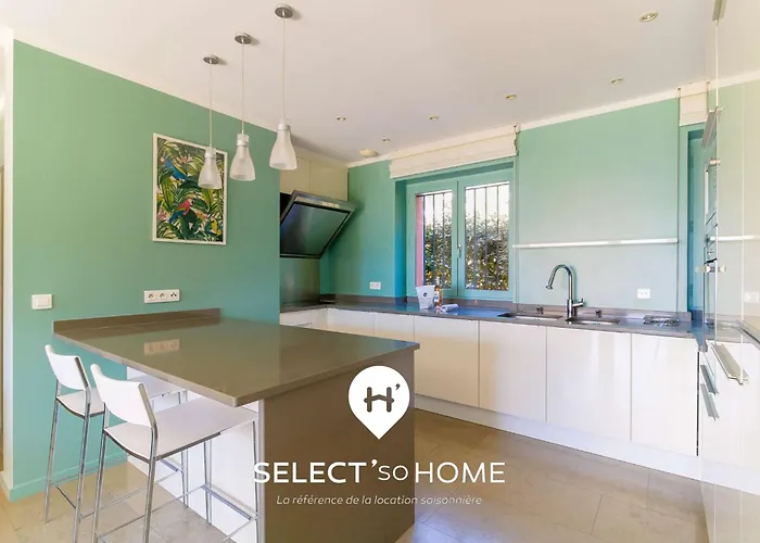 SELECT'soHOME - Villa pour 8 personnes avec jacuzzi, vue mer et parking au coeur du Lavandou ! - VILLA MOUN PANTAI