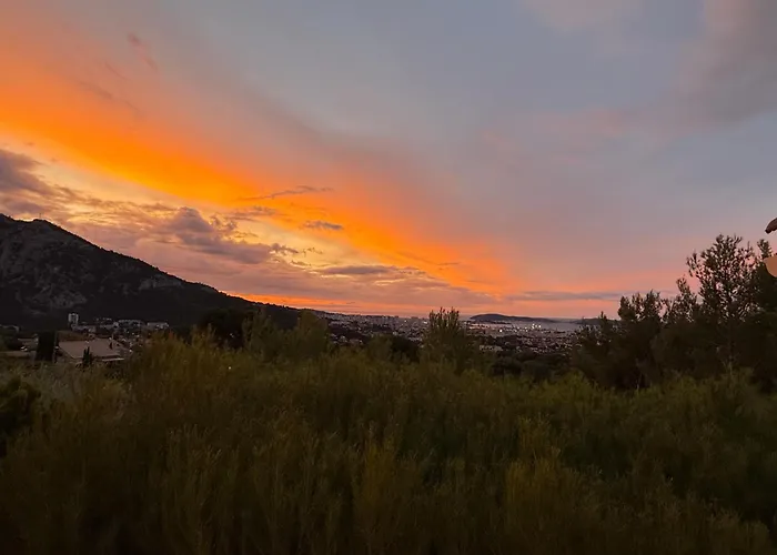 Au calme des Pins avec vue mer